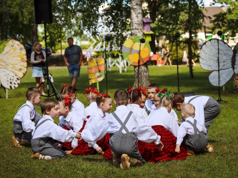 Priekuļu apvienības svētki "MārsnĒnas-GaismĒnas" 2024