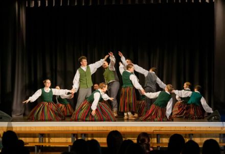 Aizvadīts sirsnīgs Ziemassvētku koncerts Liepas Kultūras namā